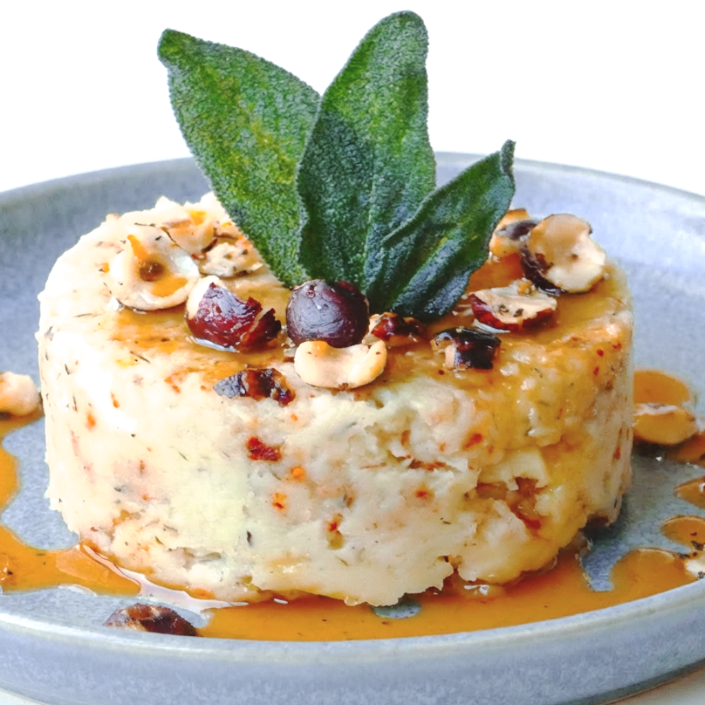 Velvety parsnip purée with hazelnuts, fried sage and orange-maple glaze - winter seasonal recipe